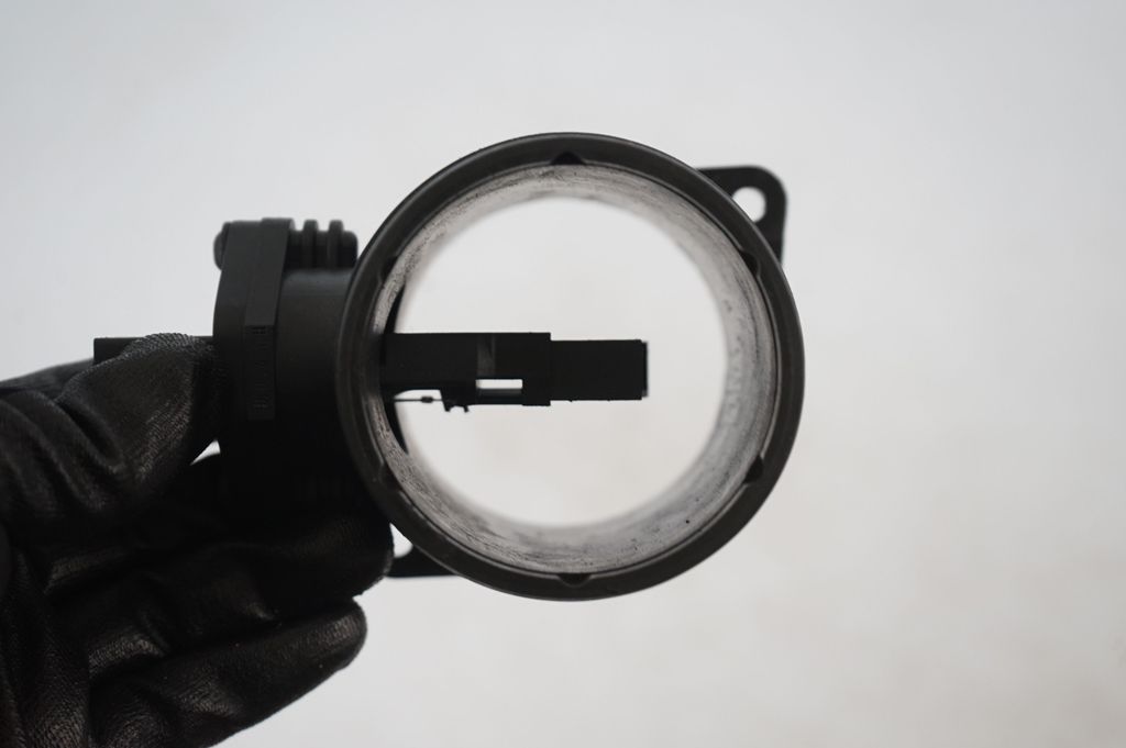 Mass air flow meter (6)