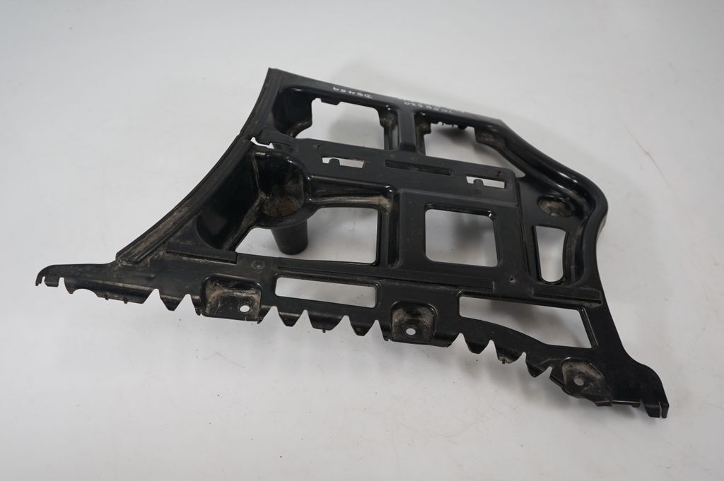 Rear bumper mounting bracket (3)