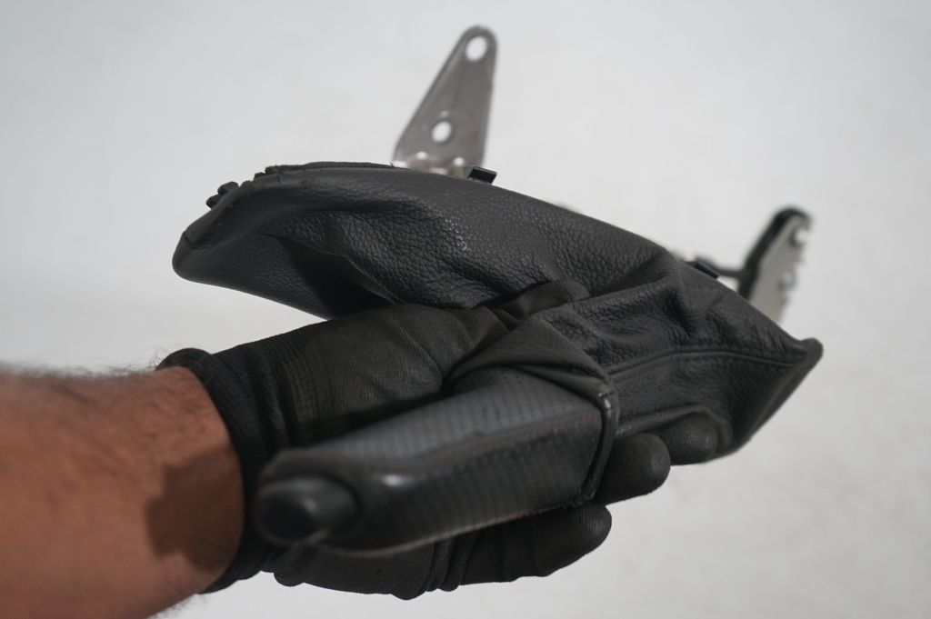 Handbrake/parking brake lever assembly (6)