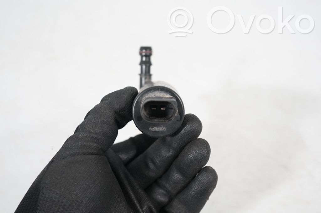 Headlight washer pump (6)