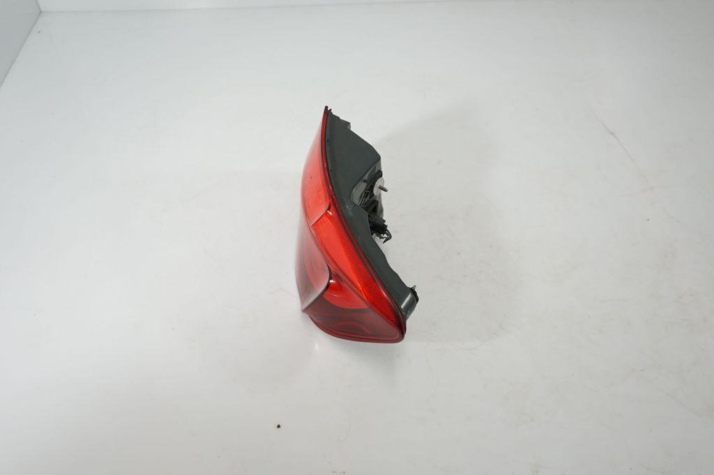 Rear/tail lights (2)