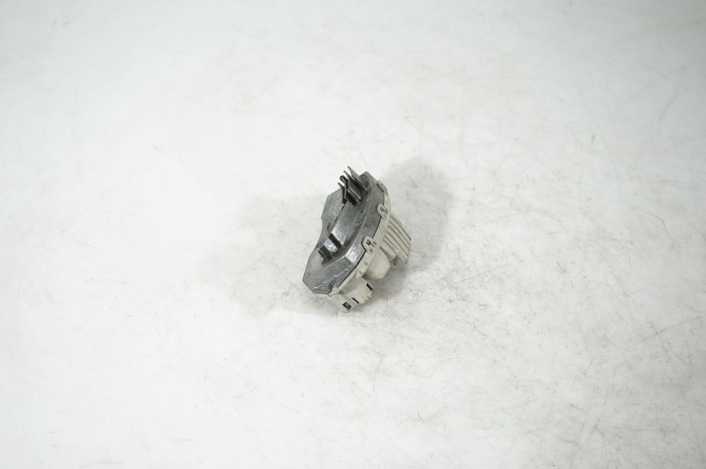 Heater blower motor/fan resistor (2)