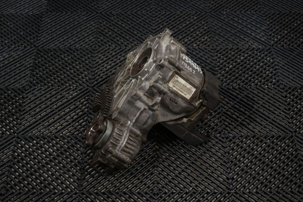 Gearbox transfer box case (4)