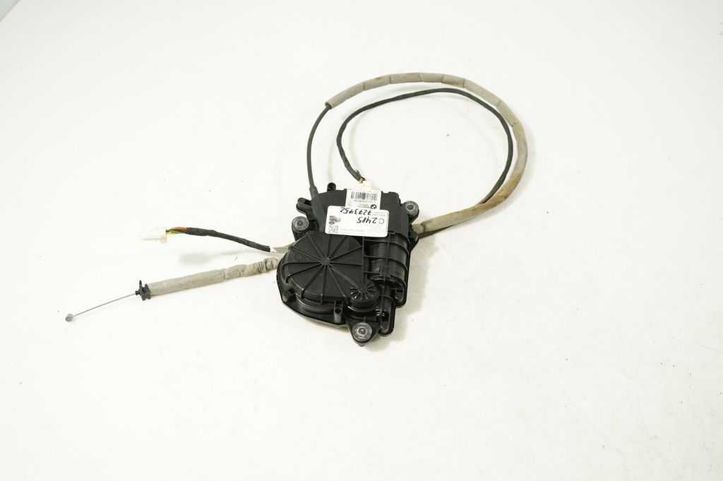Tailgate/trunk/boot lift motor (3)