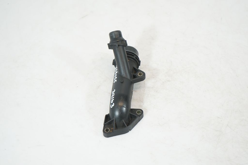 Engine coolant pipe/hose (2)