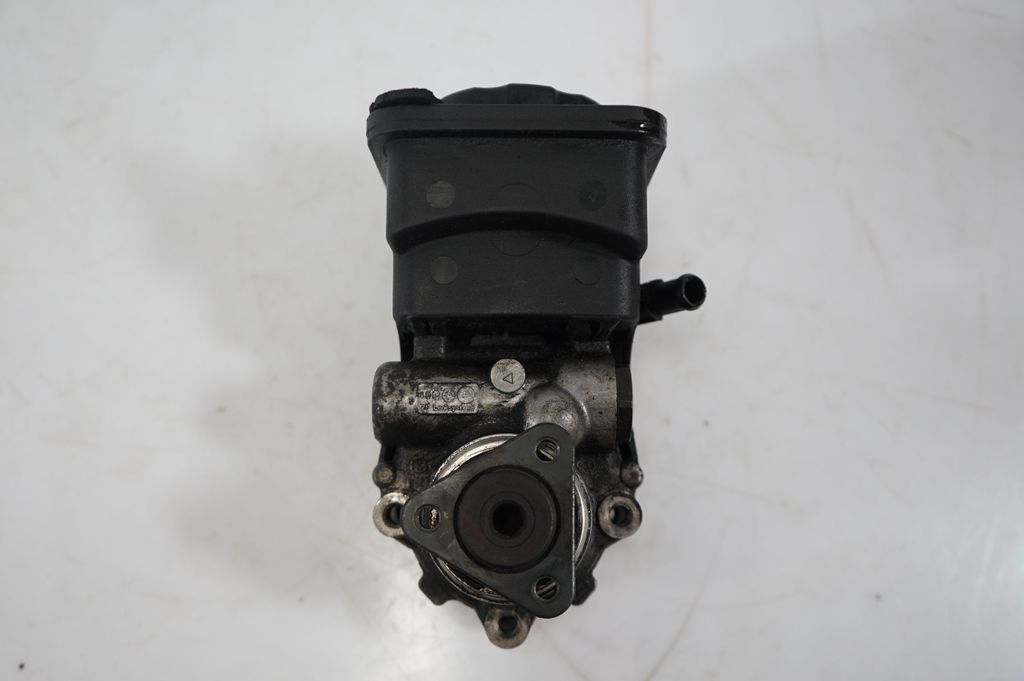 Power steering pump (9)