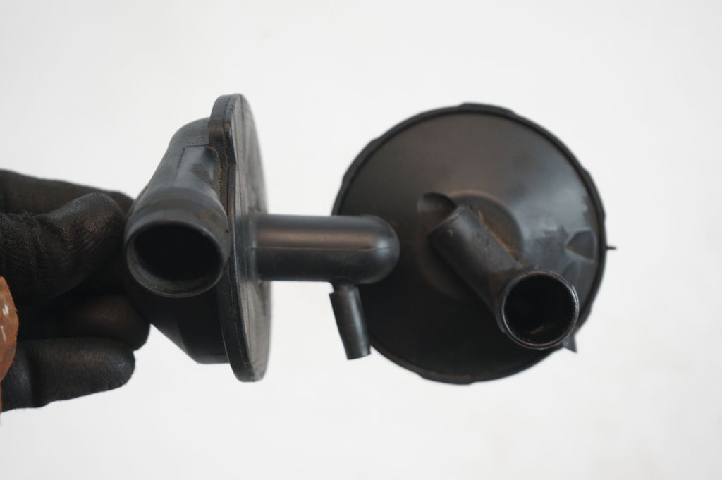 Oil breather separator (8)