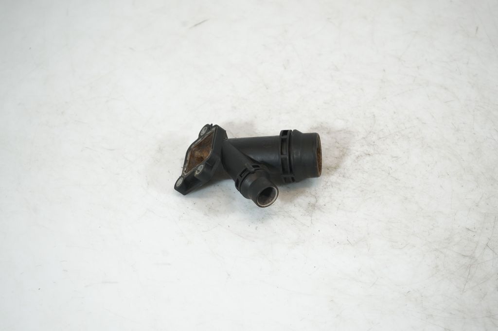 Engine coolant pipe/hose (5)