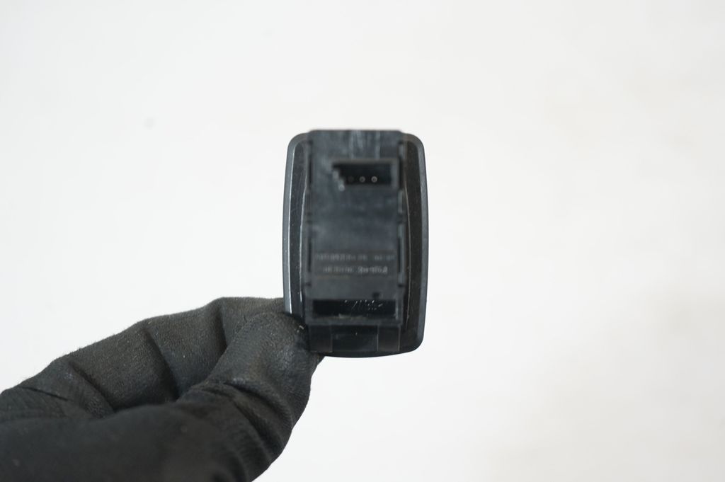 Electric window control switch (6)