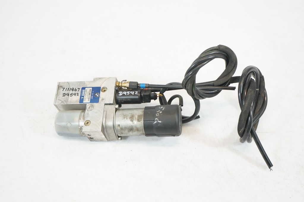 Tailgate hydraulic pump motor (10)
