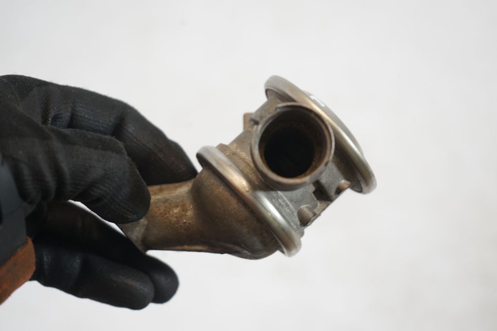 EGR valve (7)