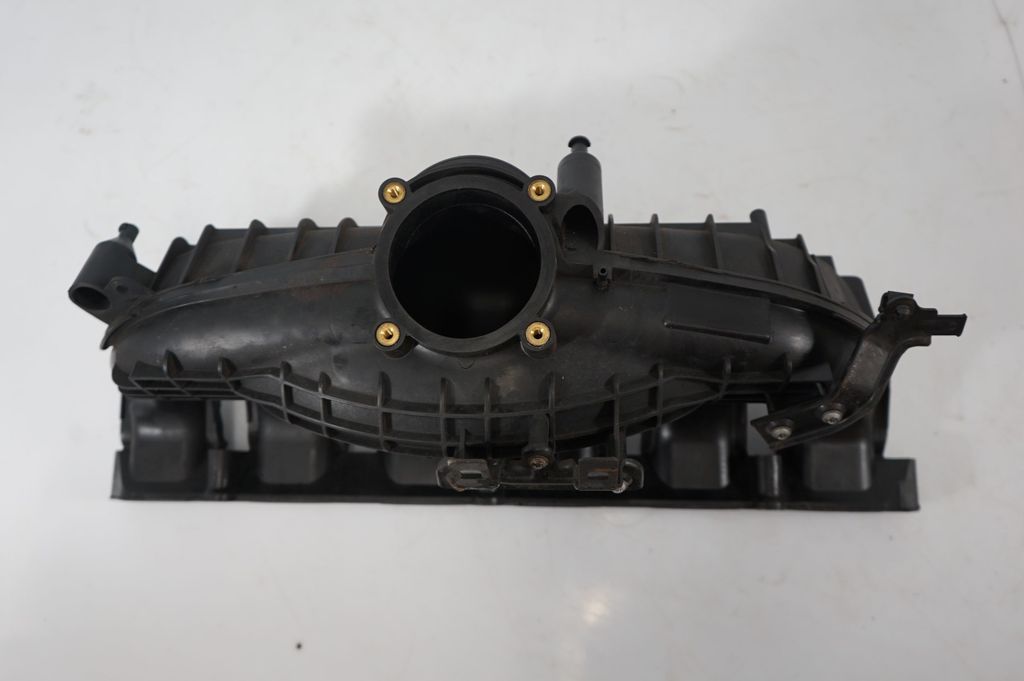 Intake manifold (6)