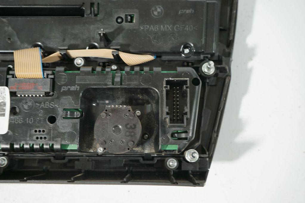 Climate control unit (7)