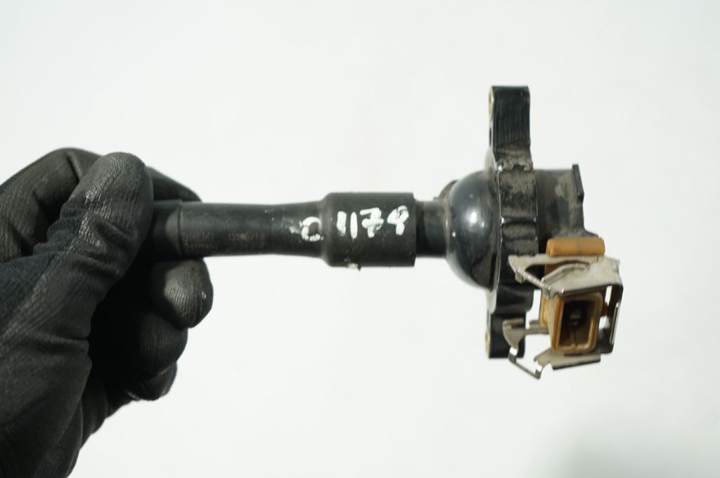 High voltage ignition coil (7)