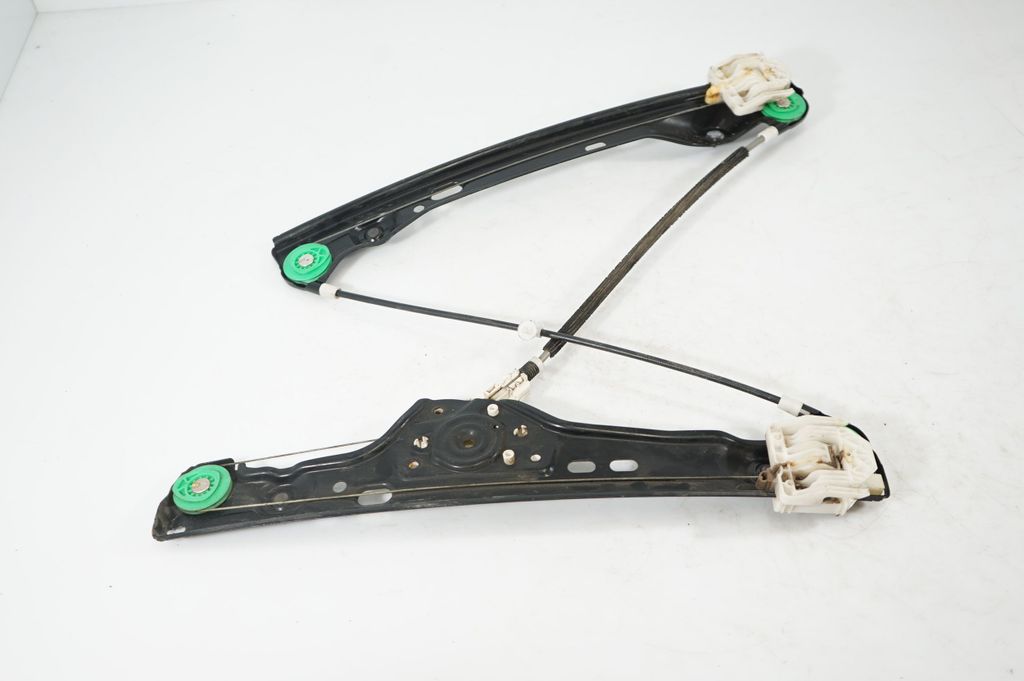 Front door window regulator with motor (5)