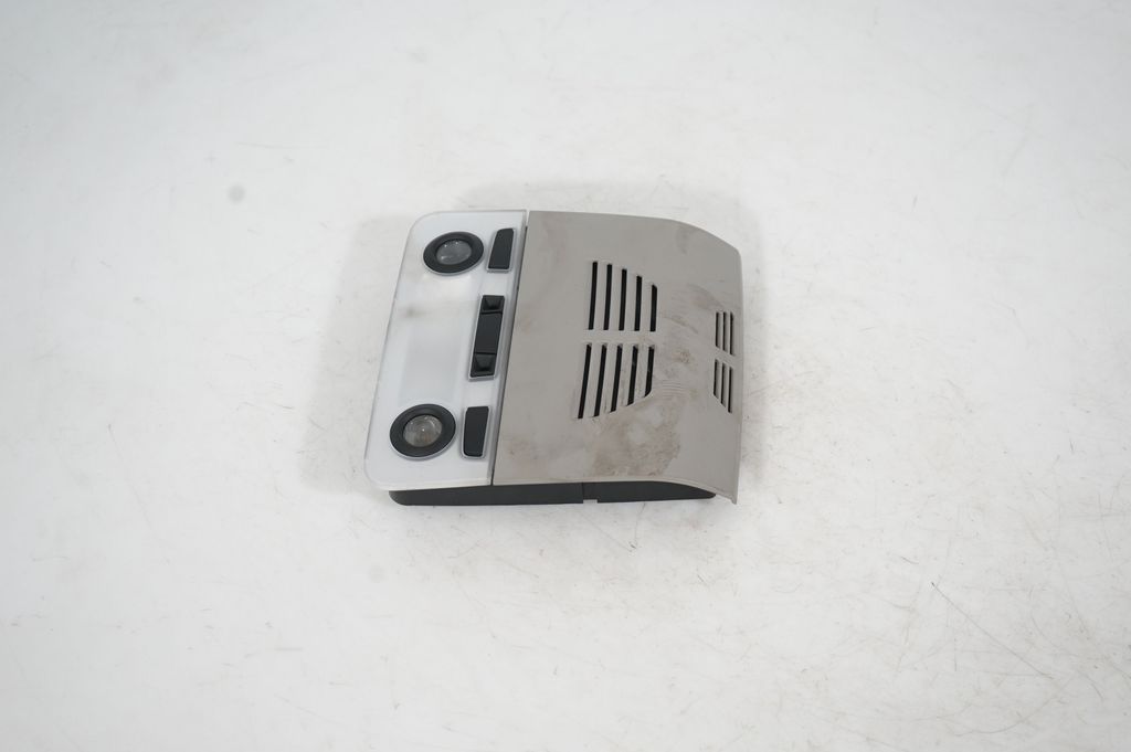 Front seat light (2)