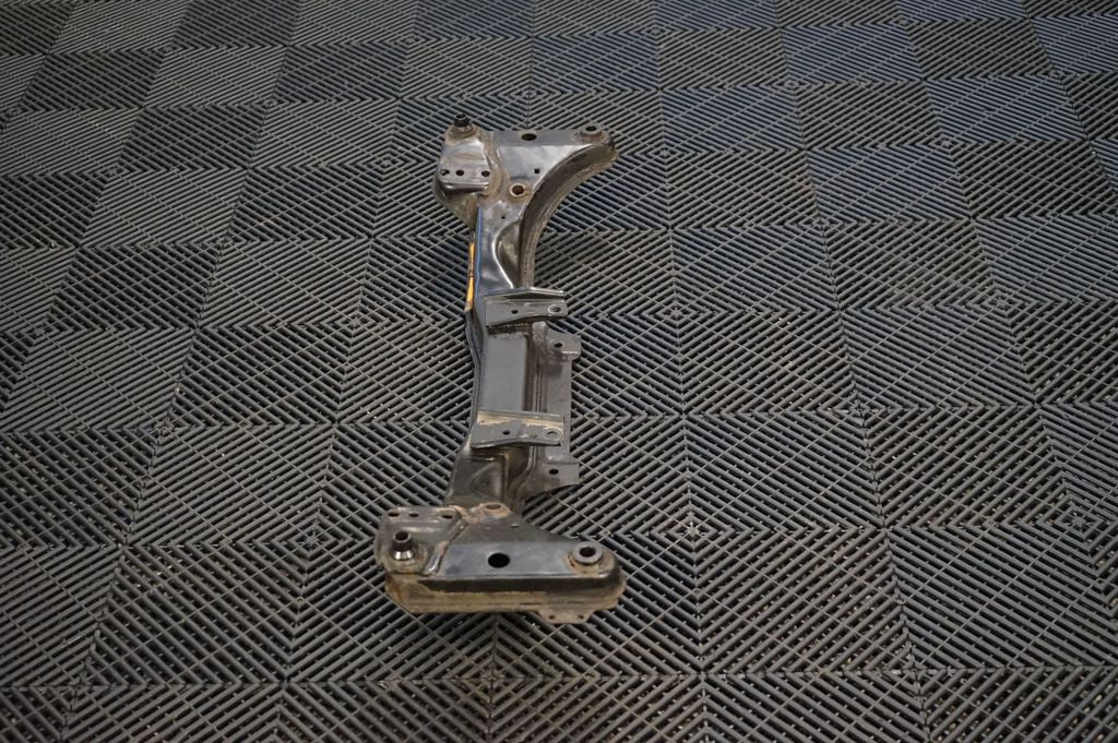 Front subframe (4)