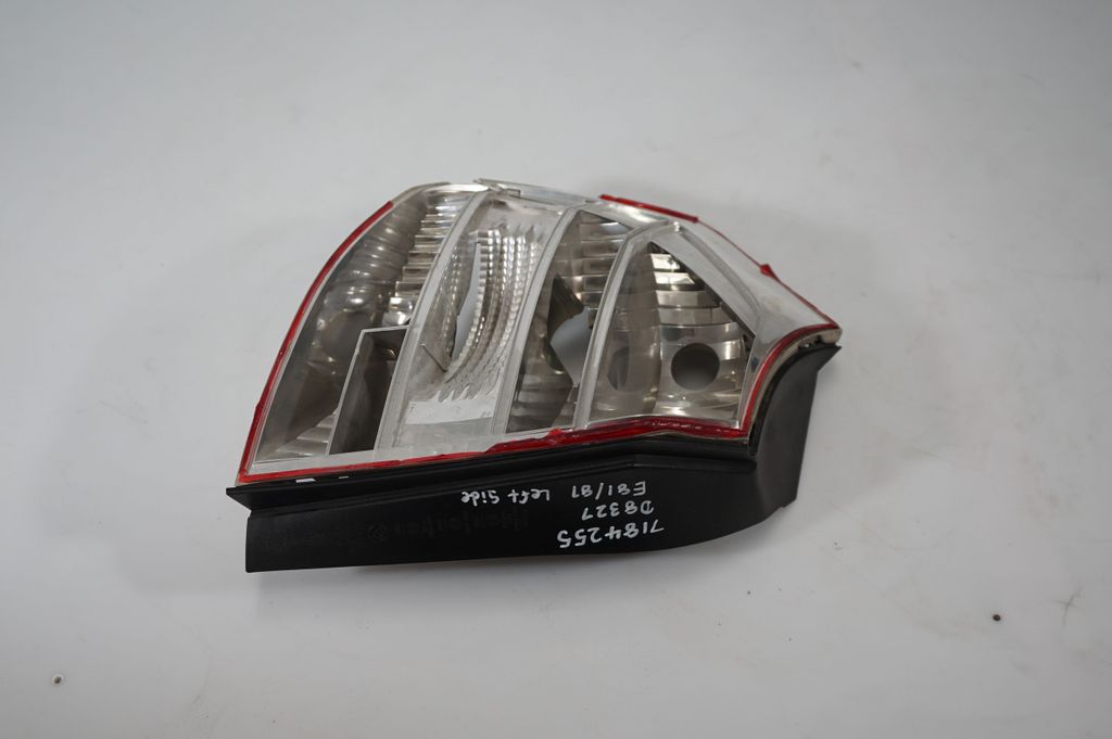 Rear/tail lights (2)