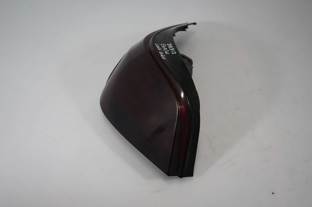 Rear/tail lights (2)