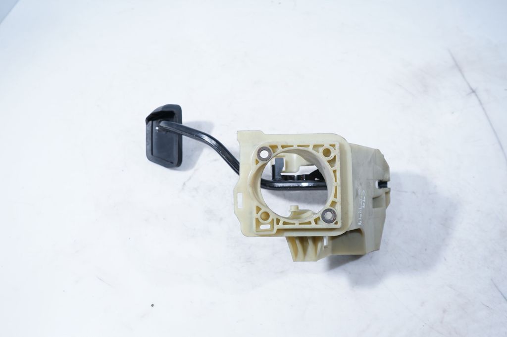 Brake pedal (6)