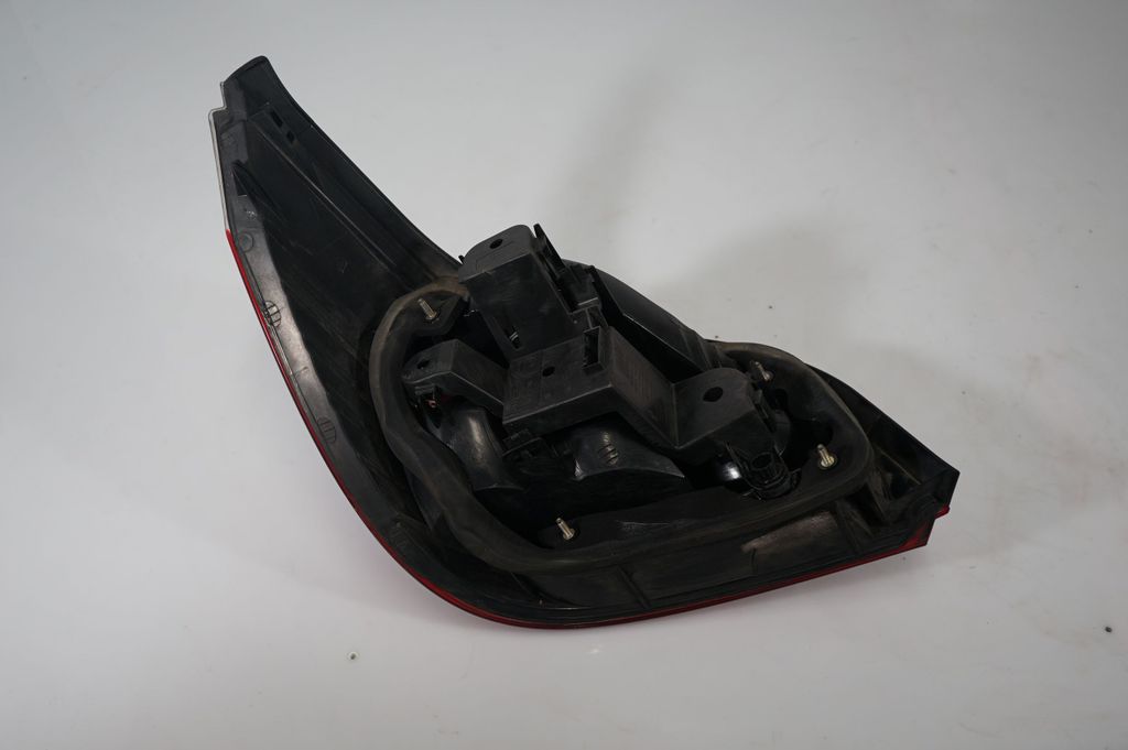 Rear/tail lights (5)