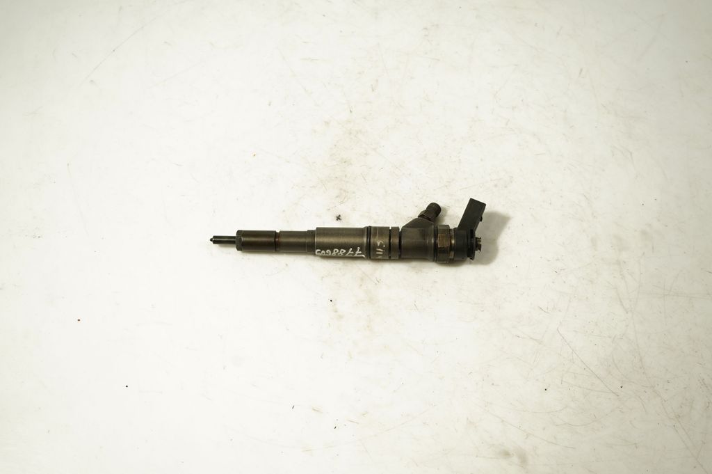 Fuel injector (4)