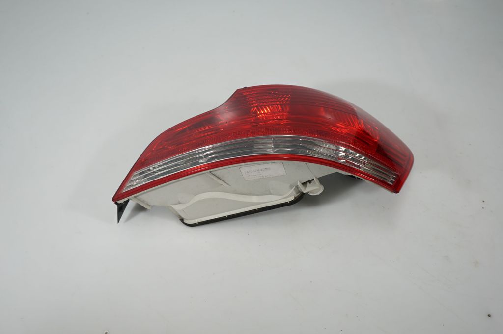 Rear/tail lights (3)