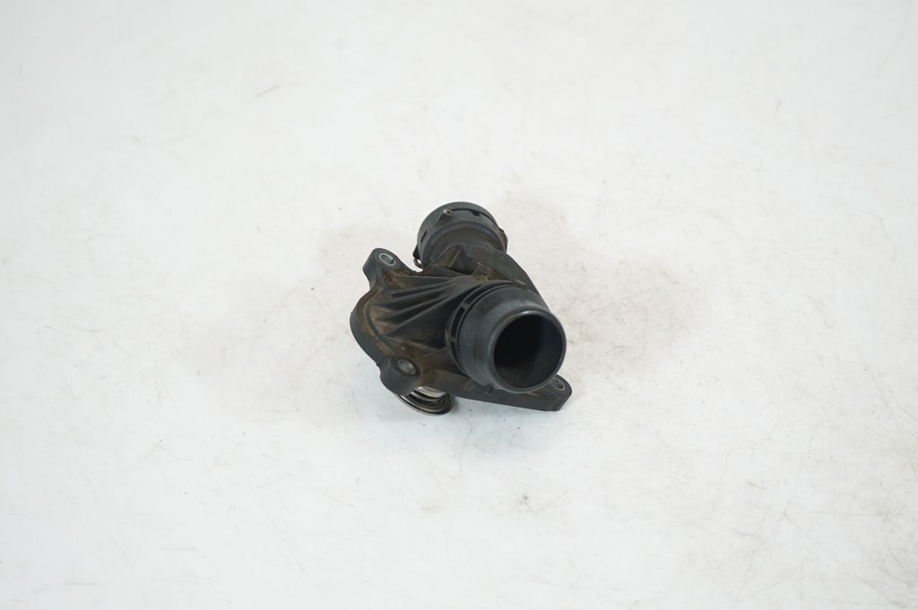 Thermostat/thermostat housing (4)