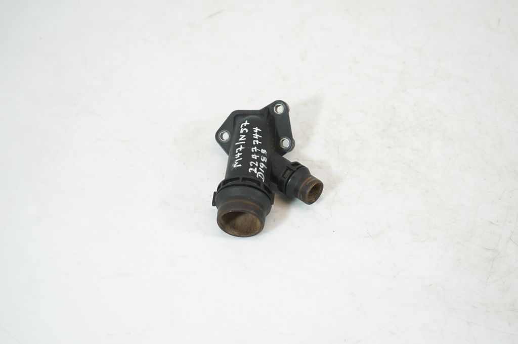 Engine coolant pipe/hose (4)