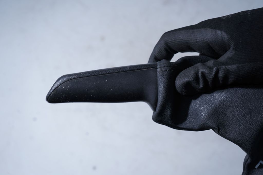 Handbrake trim (6)