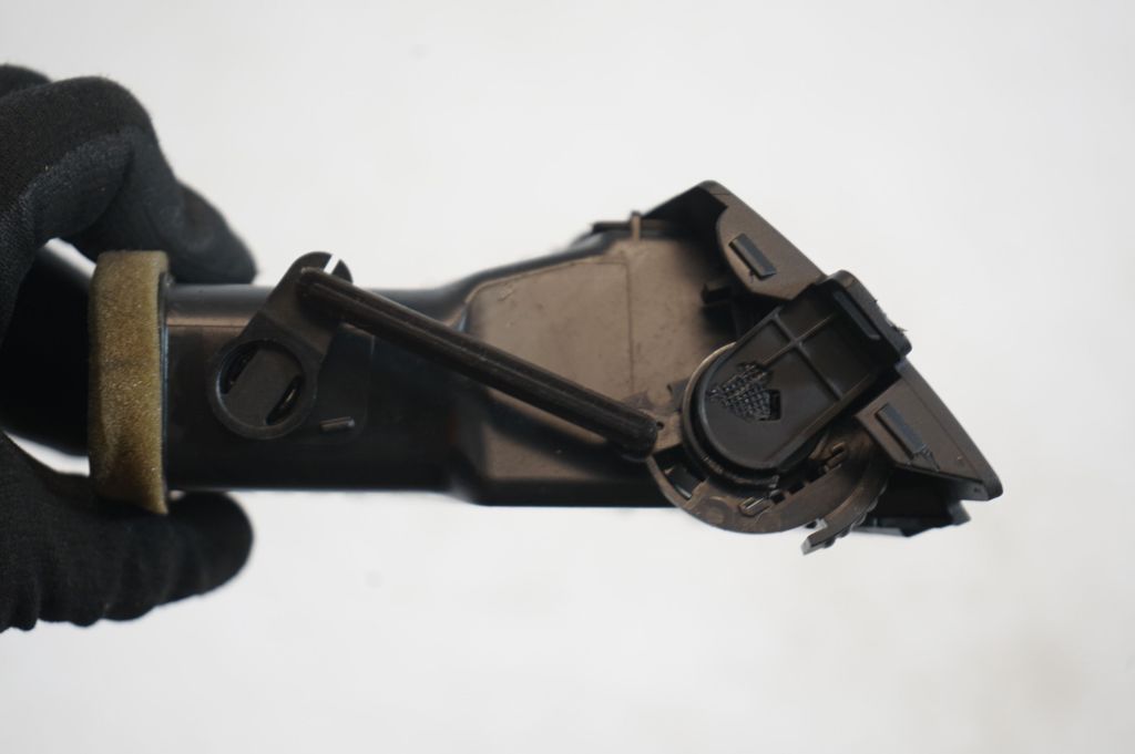 Dashboard side air vent grill/cover trim (6)