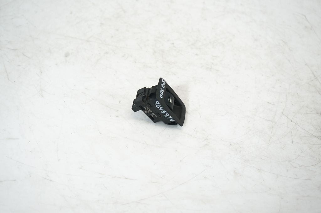 Electric window control switch (4)