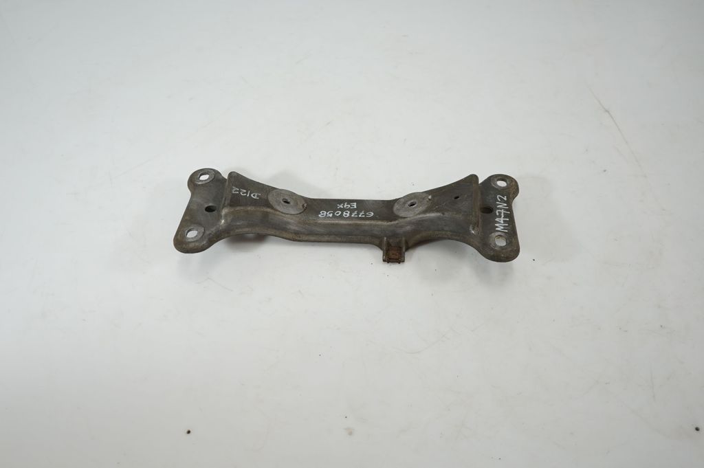 Gearbox mounting bracket (3)