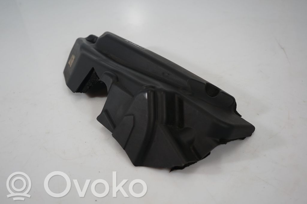 Engine cover (trim) (6)