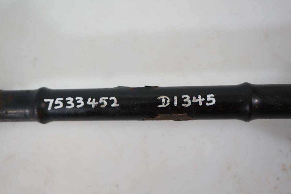 Rear driveshaft (8)