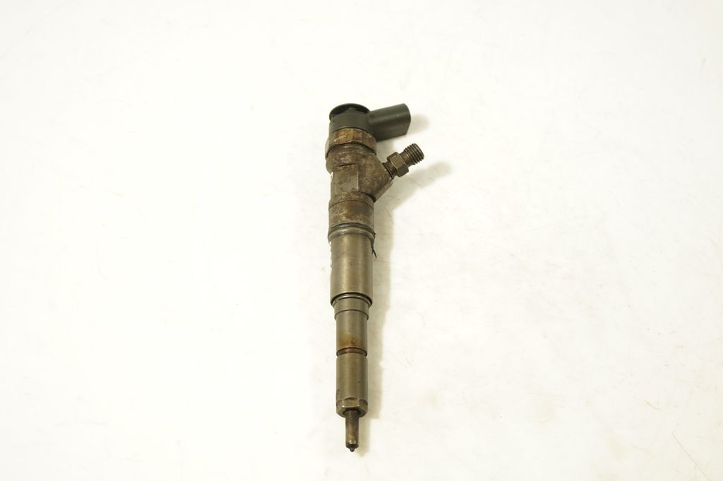 Fuel injector