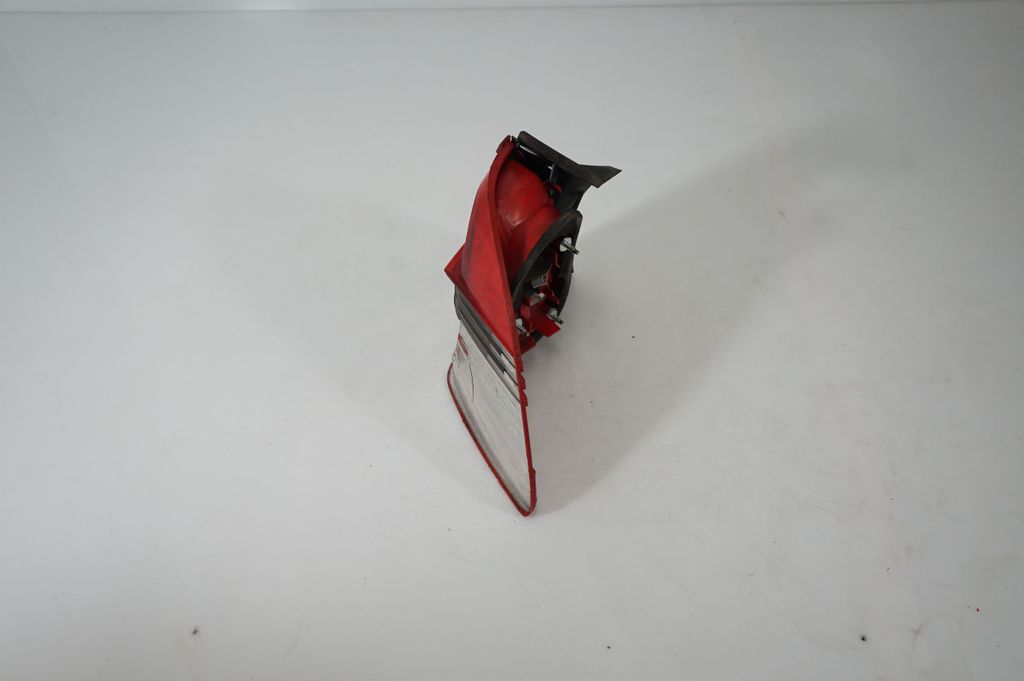 Rear/tail lights (2)