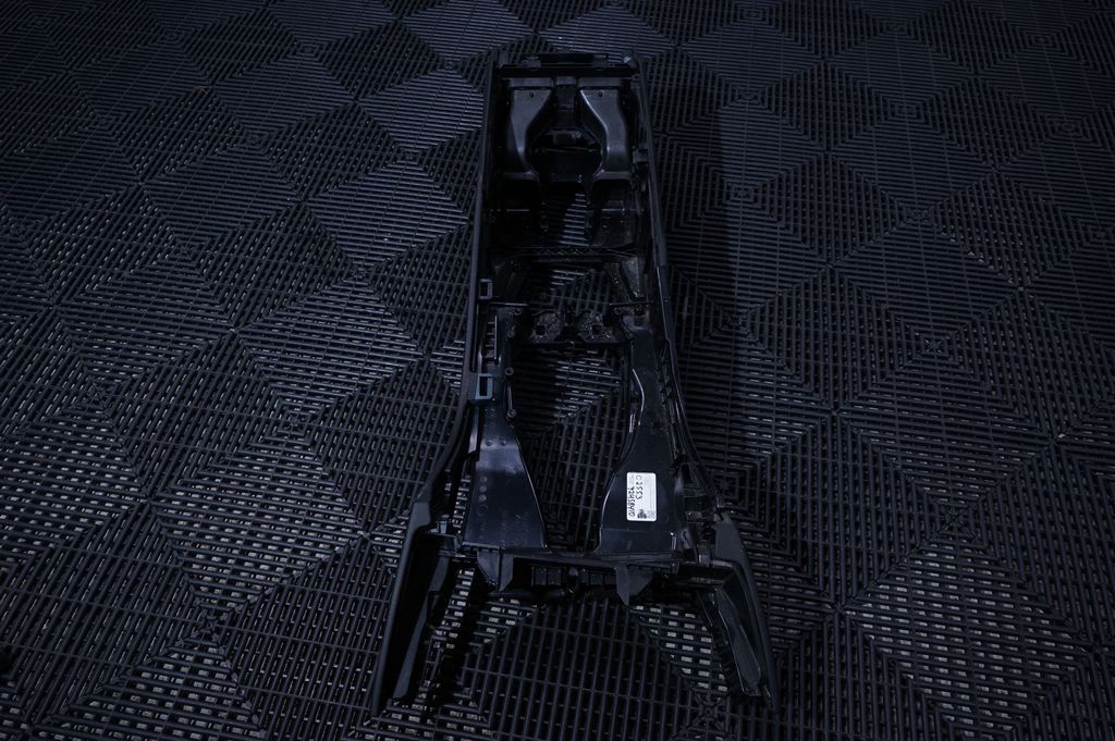 Center console (2)