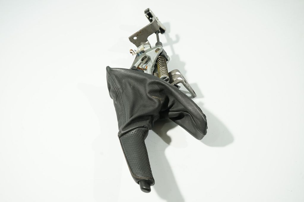 Handbrake/parking brake lever assembly (6)