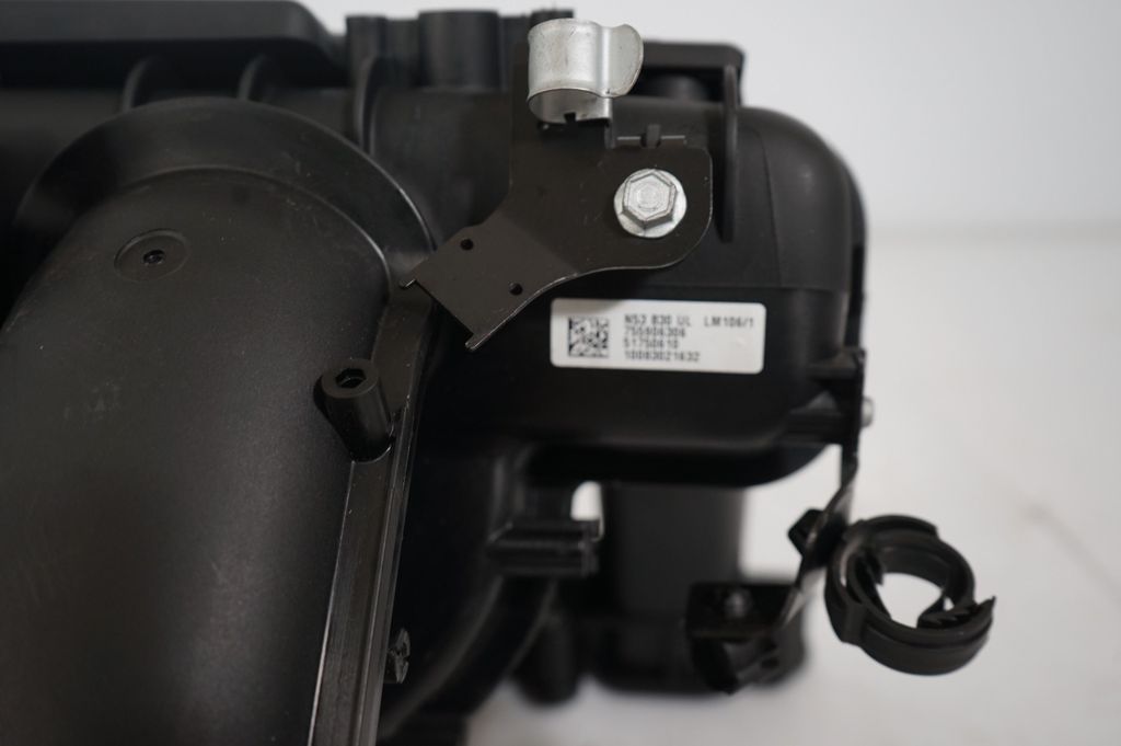 Intake manifold (10)