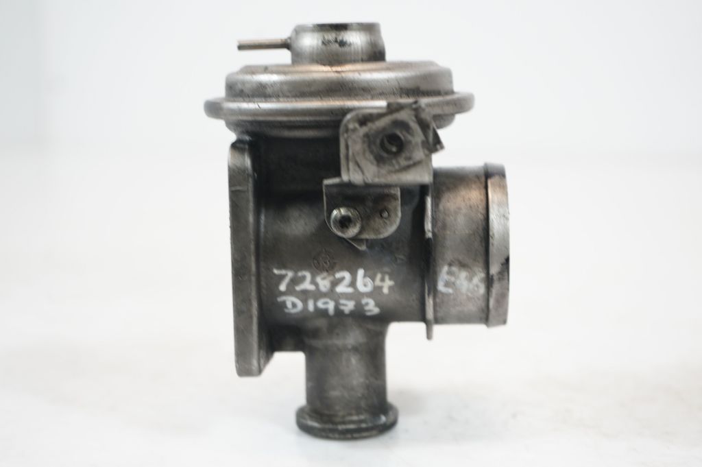 EGR valve (10)