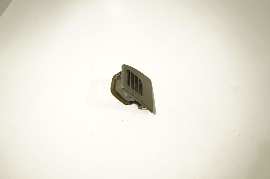 Dashboard side air vent grill/cover trim (4)