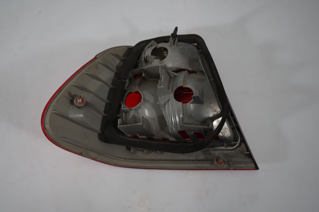 Rear/tail lights (7)