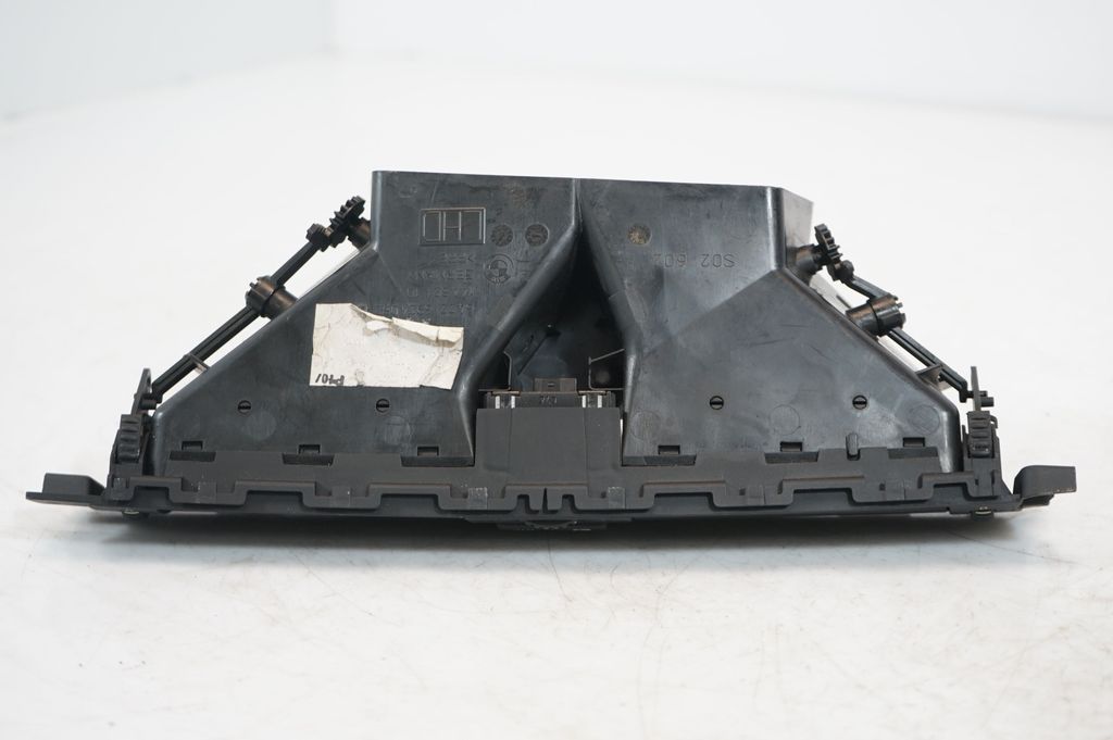 Dash center air vent grill (9)