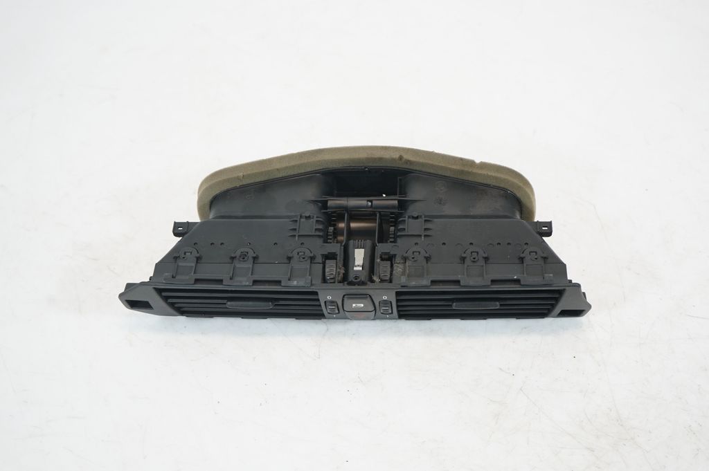 Dash center air vent grill (5)