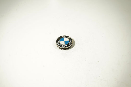 Manufacturer badge logo/emblem