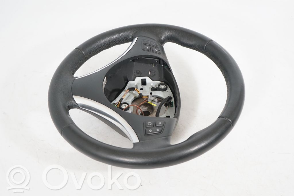 Steering wheel (2)