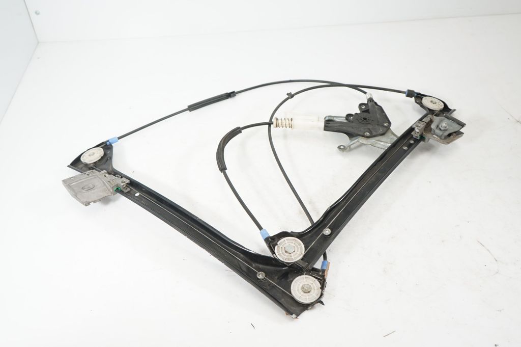 Front door window regulator with motor (5)