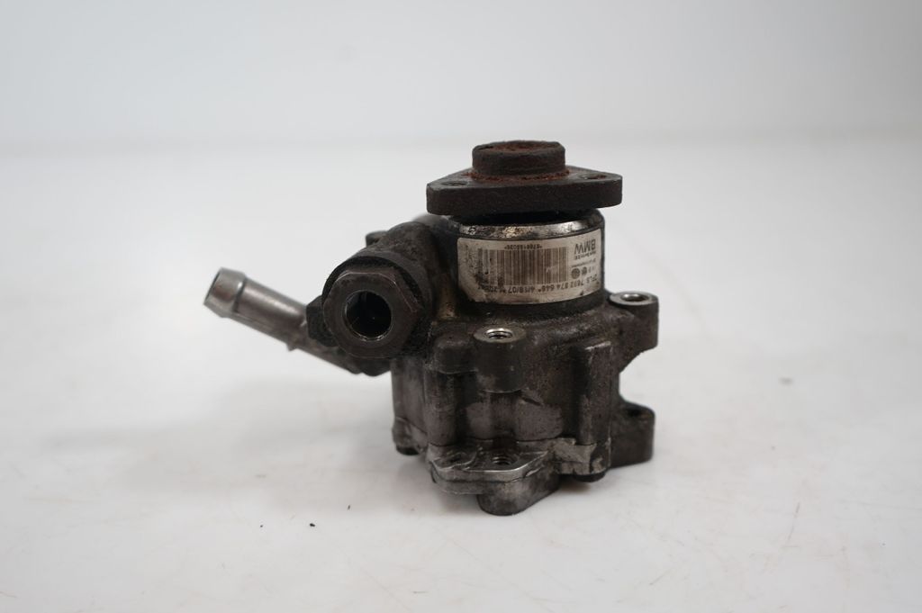 Power steering pump (8)