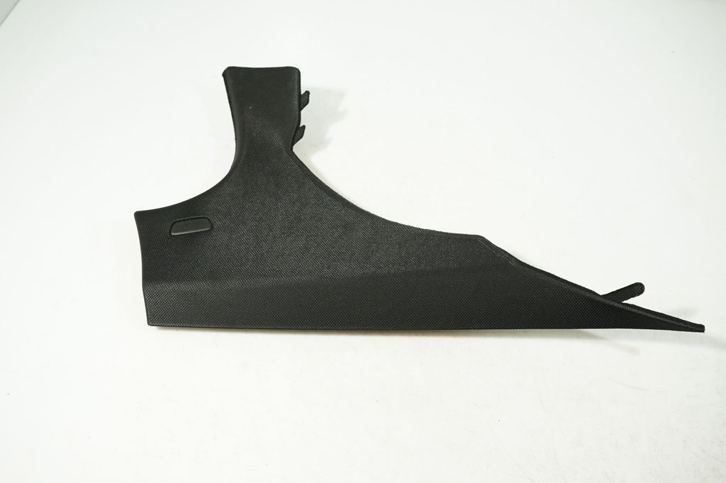 (B) pillar trim (bottom) (6)